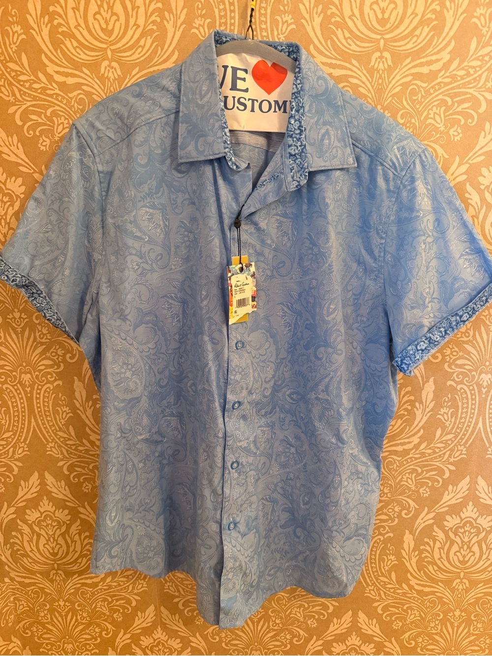 BRAND NEW Robert Graham Light Blue Paisley Short-Sleeve Button-Down Shirt